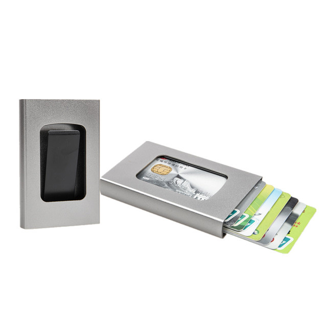 Conas a chosnaíonn sparán RFID cártaí agus sonraí pearsanta?